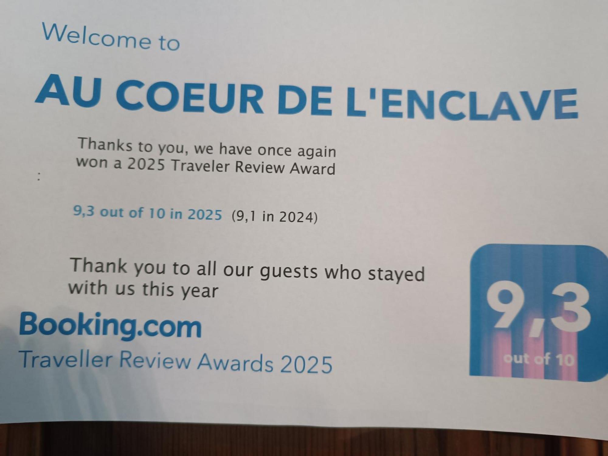 Moeuvres Au Coeur De L'Enclave Bed & Breakfast エクステリア 写真